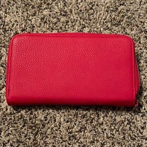 Jewel by thirty one all about the Benjamin wallet